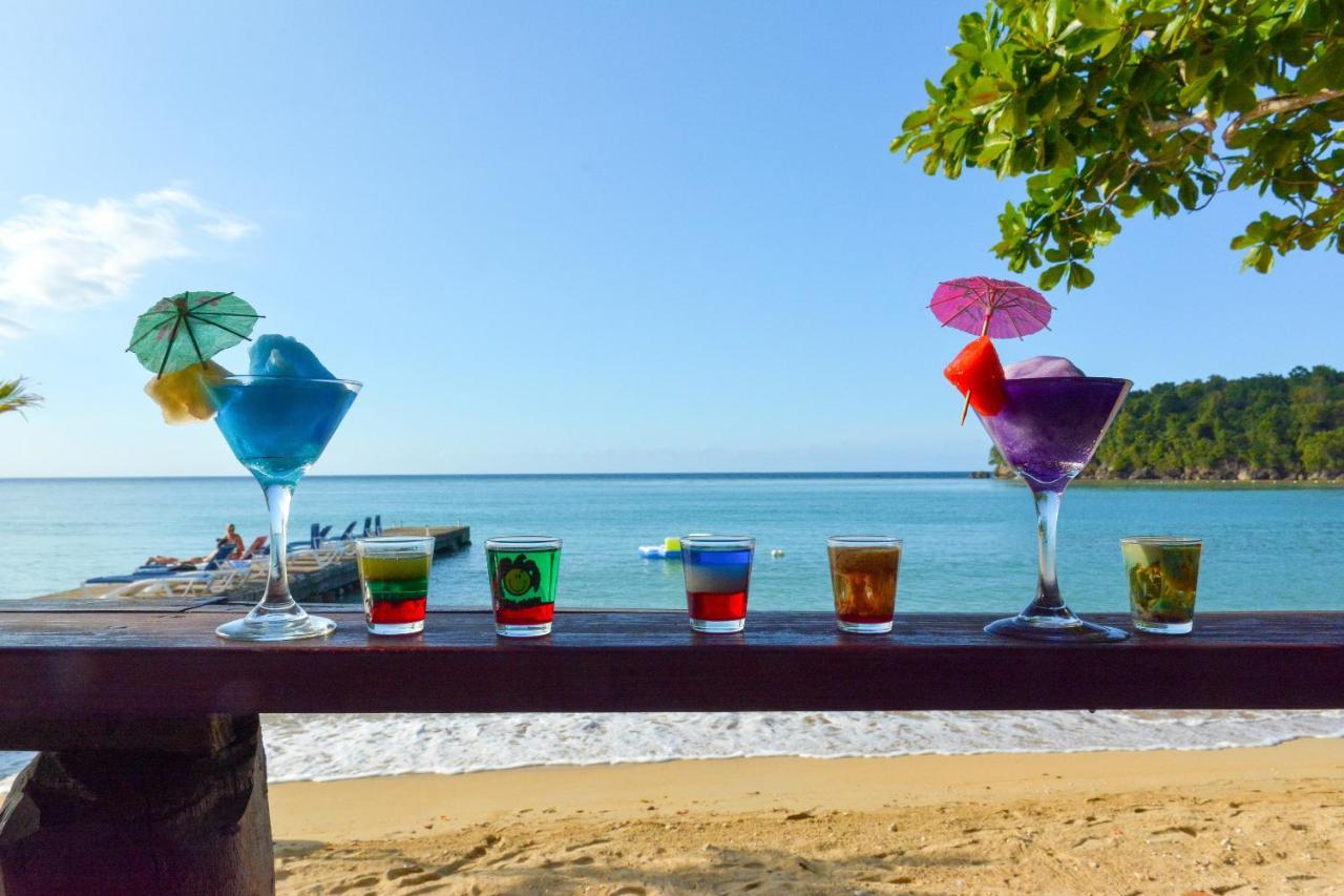 Beach Front Hotel 오쵸 리오스 외부 사진
